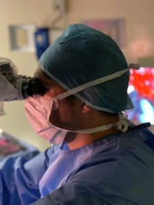 dott-sacchelli-sala-operatoria Dott. Alessandro Sacchelli - Chirurgia Neurochirurgia e Microchirurgia Vertebrale
